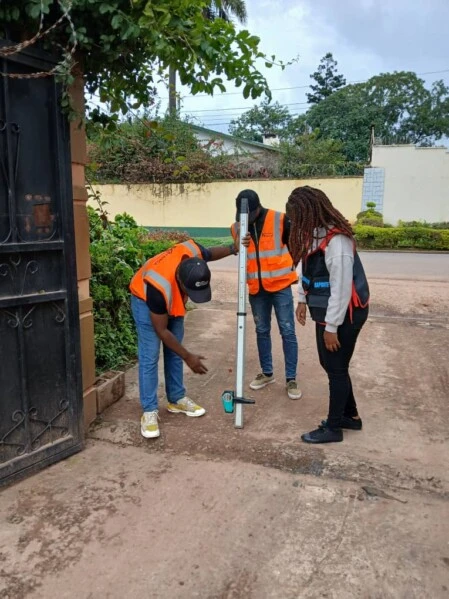 maison de luxe en blanc